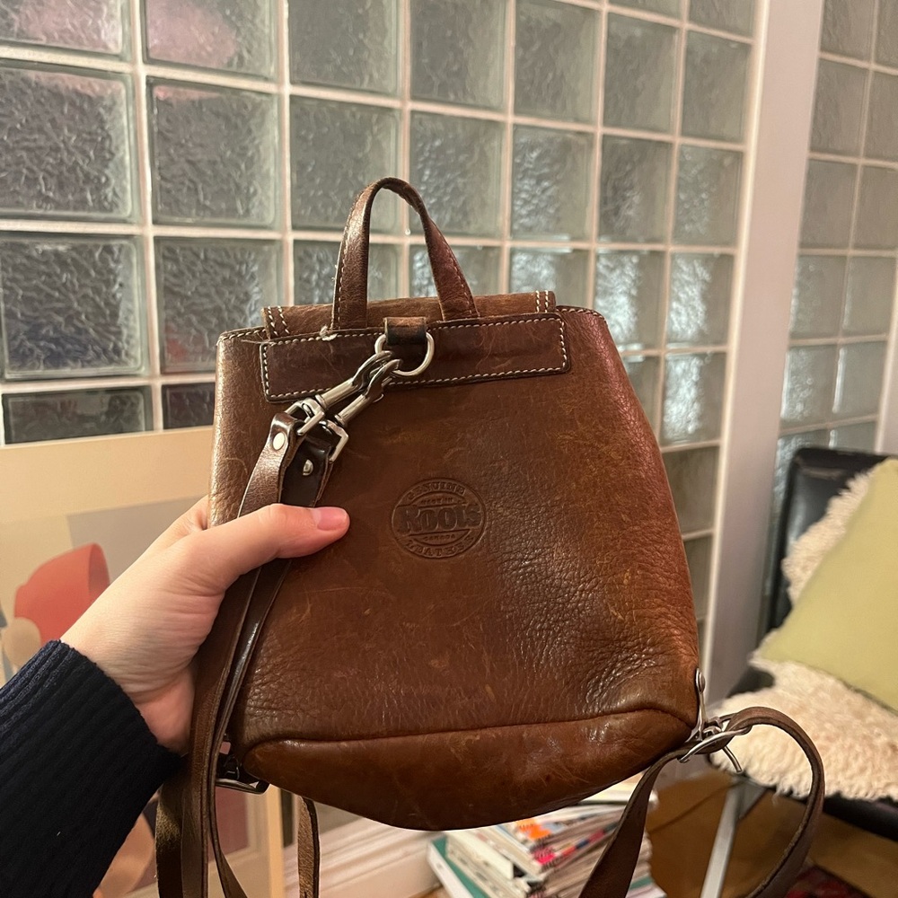 ROOTS vintage Leather Mini Backpack - Picture 5 of 5